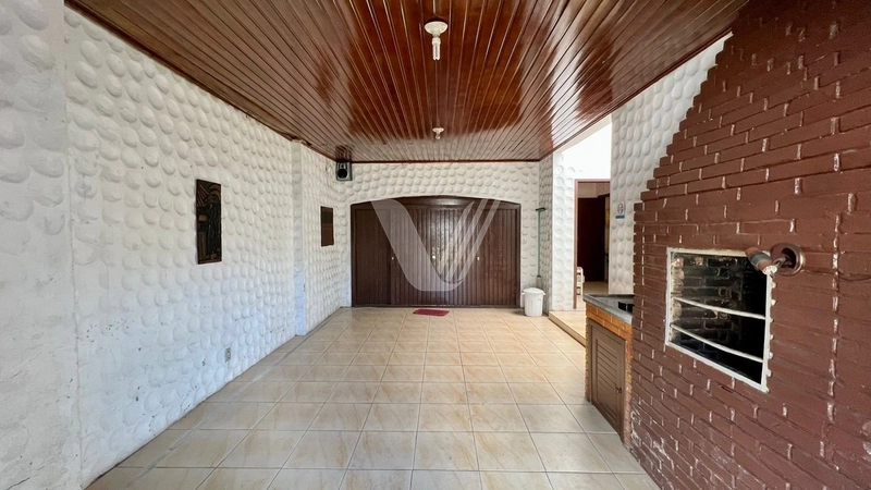 Casa: 2ª foto da galeria de imagens do imóvel