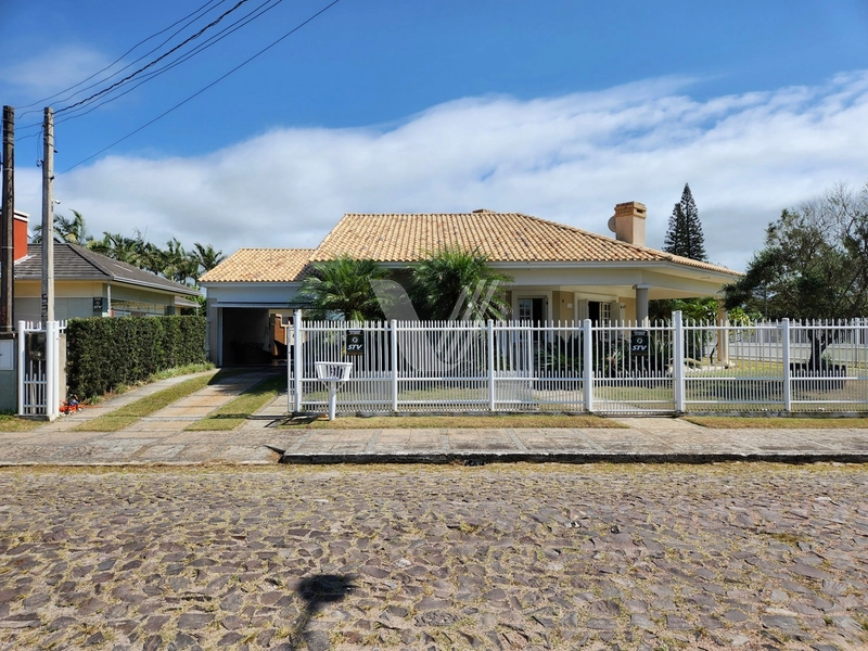 Casa no Bairro ATLÂNTIDA, Xangri-Lá: 4ª foto da galeria de imagens do imóvel
