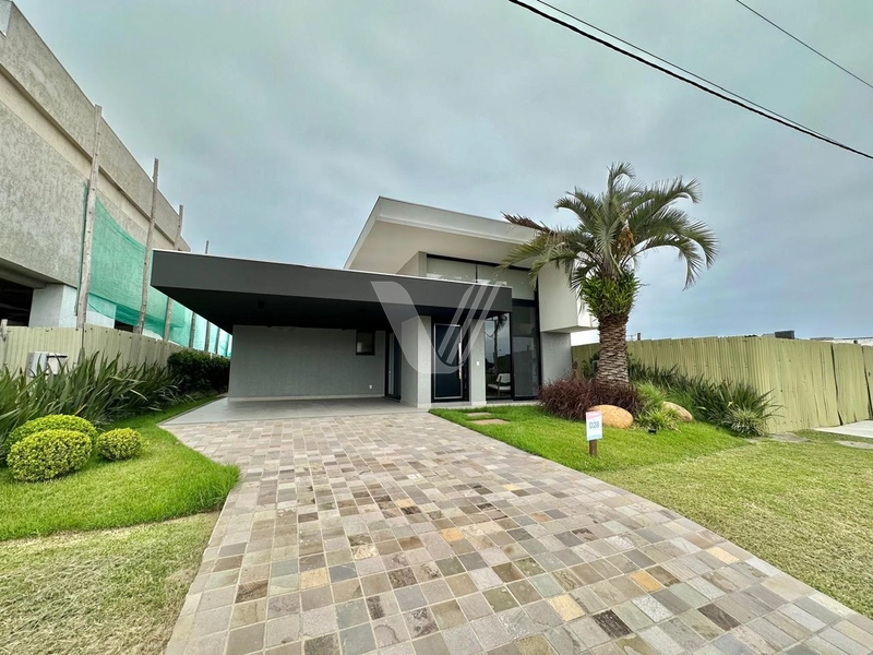 Casa no condomínio ARENAS CURUMIM, Capão da Canoa: 1ª foto da galeria de imagens do imóvel