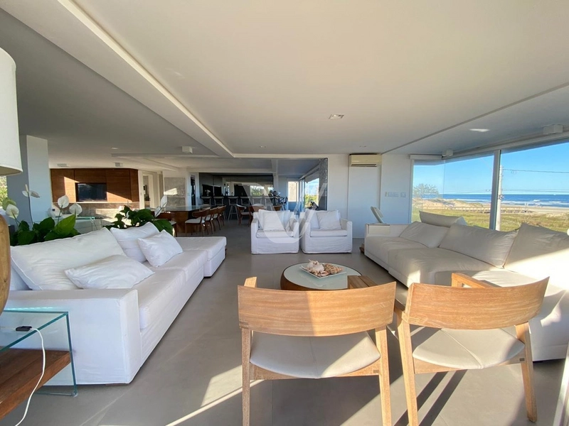 Belíssima casa de luxo á Beira Mar em Atlântida / Xangri-lá: 9ª foto da galeria de imagens do imóvel