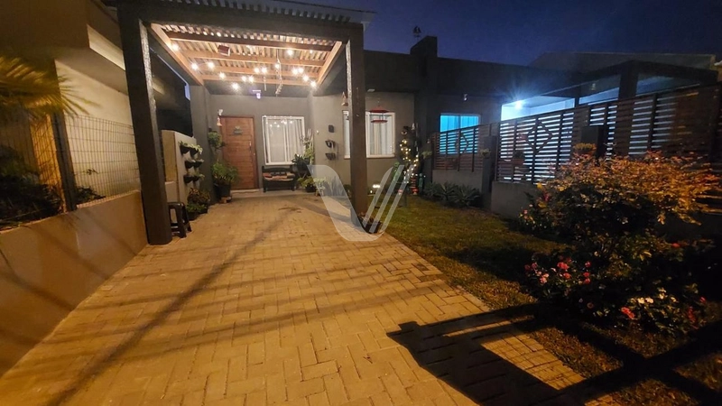 Casa no Bairro RAINHA DO MAR, Xangri-lá: 1ª foto da galeria de imagens do imóvel