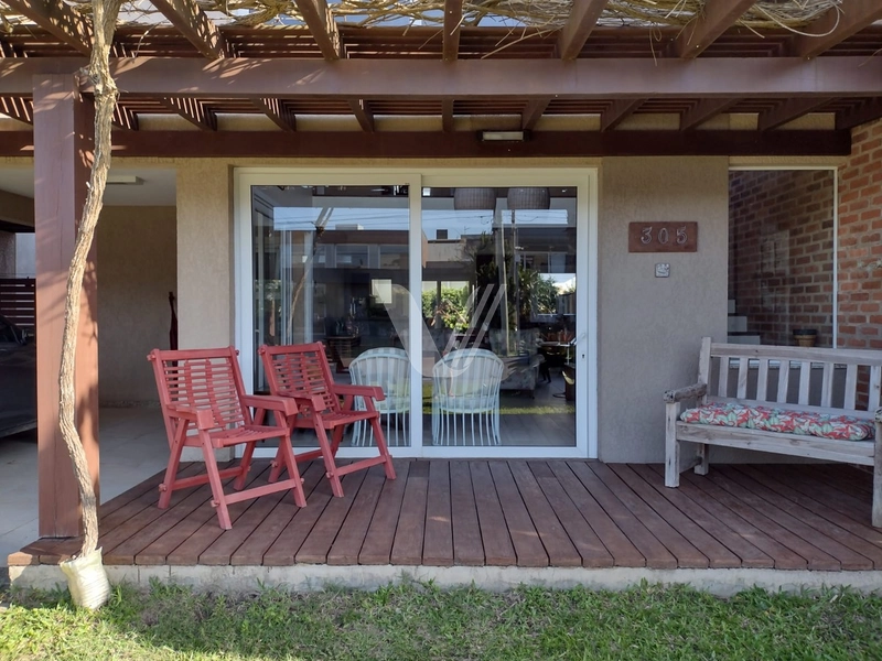 Casa no Condomínio LAS PALMAS, Xangri-Lá,: 3ª foto da galeria de imagens do imóvel