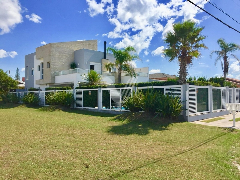 Casa no Bairro RAINHA DO MAR, Xangri-Lá: 3ª foto da galeria de imagens do imóvel