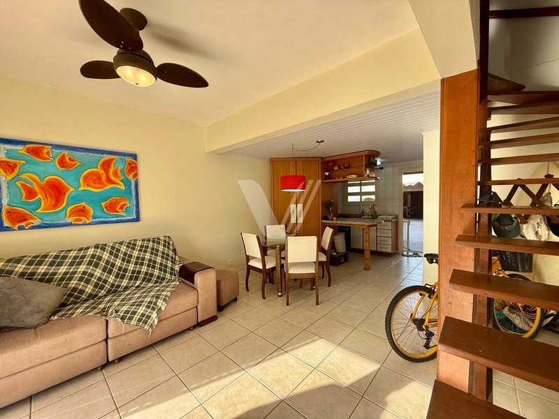 Duplex 200 metros do mar, Bairro Rainha do Mar Xangrilá: 1ª foto da galeria de imagens do imóvel