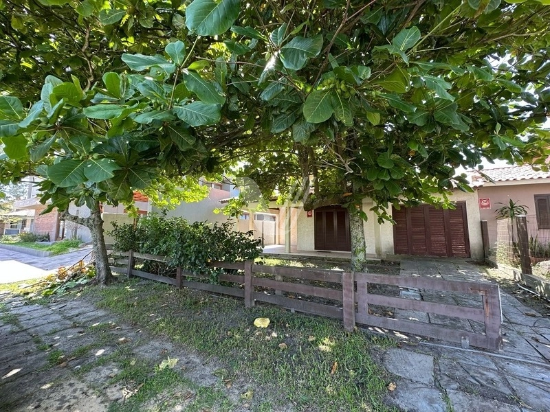 Casa no Bairro CAPÃO NOVO, Capão da Canoa: 2ª foto da galeria de imagens do imóvel