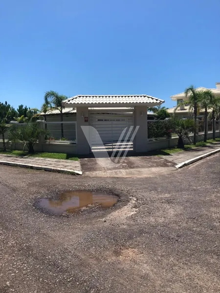 CASA MARAVILHOSA EM CAPÃO NOVO com piscina, 1.500m2, 3 dorm.: 5ª foto da galeria de imagens do imóvel