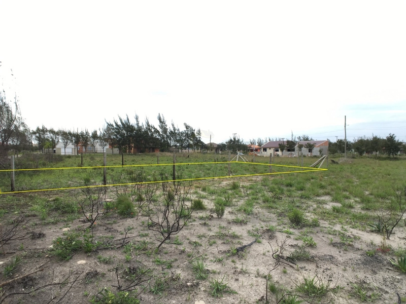 Um terreno na praia rodeado de belezas naturais: 4ª foto da galeria de imagens do imóvel