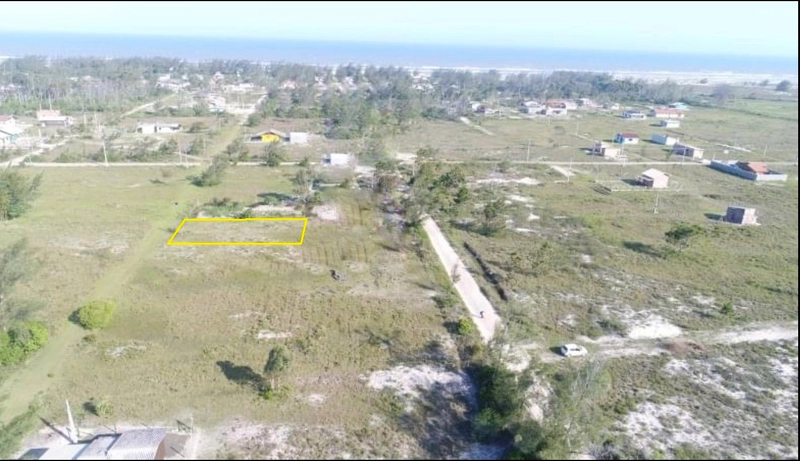TERRENO A 500M DO MAR NO BAIRRO LAGOINHAS: 3ª foto da galeria de imagens do imóvel