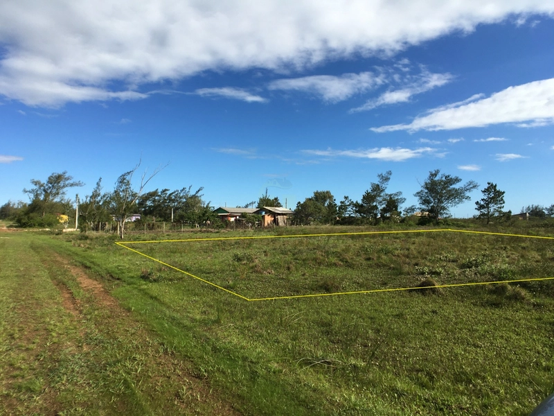 TERRENO A 500M DO MAR NO BAIRRO LAGOINHAS: 1ª foto da galeria de imagens do imóvel