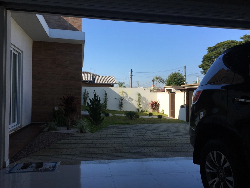 MARAVILHOSA CASA ALTO PADRÃO TODA DECORADA E MOBILIADA EM SOMBRIO: 19ª foto da galeria de imagens do imóvel