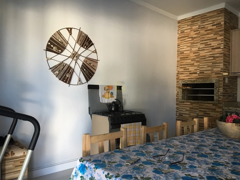 MARAVILHOSA CASA ALTO PADRÃO TODA DECORADA E MOBILIADA EM SOMBRIO: 18ª foto da galeria de imagens do imóvel