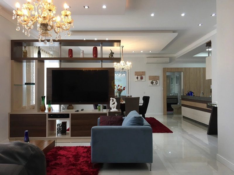 MARAVILHOSA CASA ALTO PADRÃO TODA DECORADA E MOBILIADA EM SOMBRIO: 11ª foto da galeria de imagens do imóvel