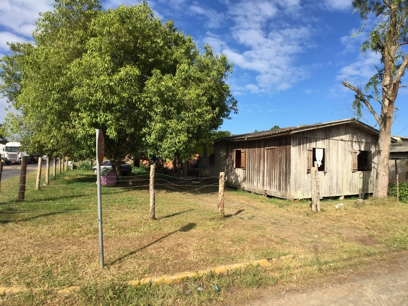 CASA MISTA DE ESQUINA NAS PROXIMIDADES DA LAGOA: 3ª foto da galeria de imagens do imóvel