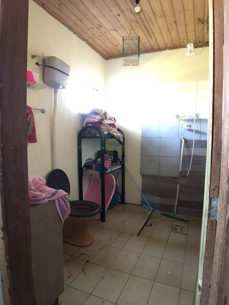 CASA MISTA DE ESQUINA NAS PROXIMIDADES DA LAGOA: 7ª foto da galeria de imagens do imóvel