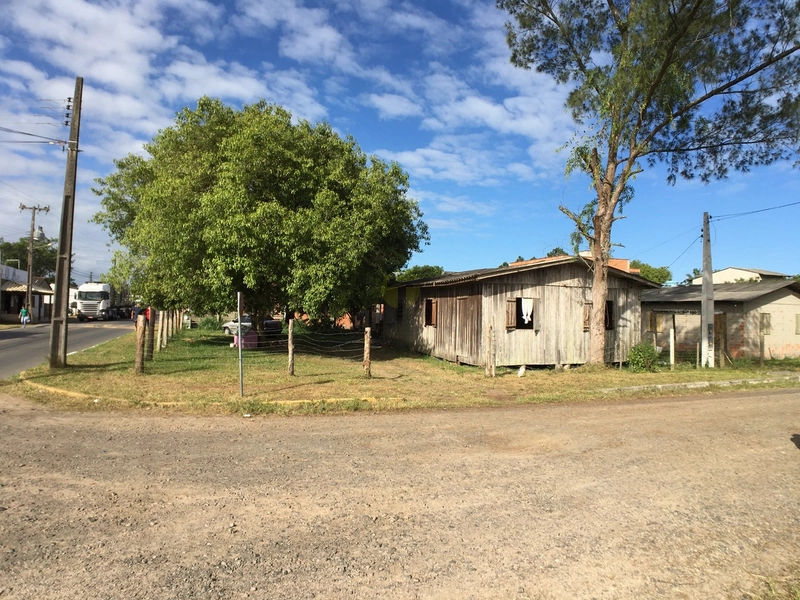 CASA MISTA DE ESQUINA NAS PROXIMIDADES DA LAGOA: 2ª foto da galeria de imagens do imóvel