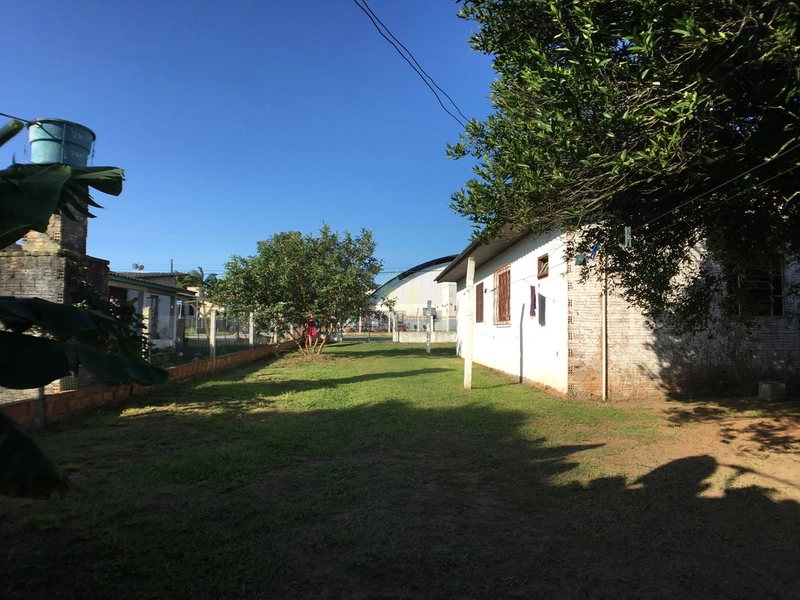 DUAS CASAS NO MESMO TERRENO NO BAIRRO SÃO JOSÉ - SOMBRIO: 11ª foto da galeria de imagens do imóvel