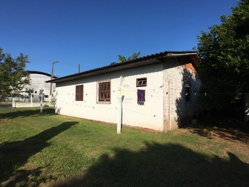 DUAS CASAS NO MESMO TERRENO NO BAIRRO SÃO JOSÉ - SOMBRIO: 10ª foto da galeria de imagens do imóvel