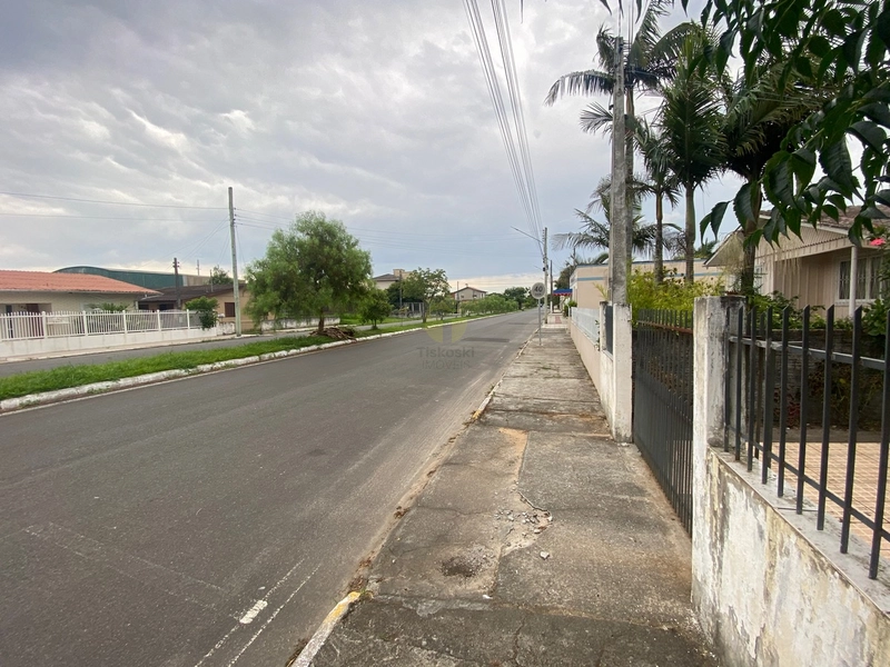 CASA 3 QUARTOS EM SOMBRIO COM TERRENO AMPLO: 4ª foto da galeria de imagens do imóvel