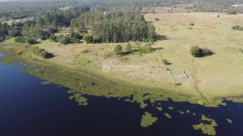 Sítio à Venda com 96.800² | Frente para Lagoa | Natureza Intocada: 3ª foto da galeria de imagens do imóvel