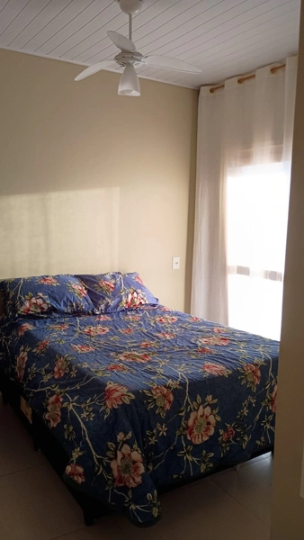 CASA  À VENDA NA PRAIA DE TORRES: 3ª foto da galeria de imagens do imóvel