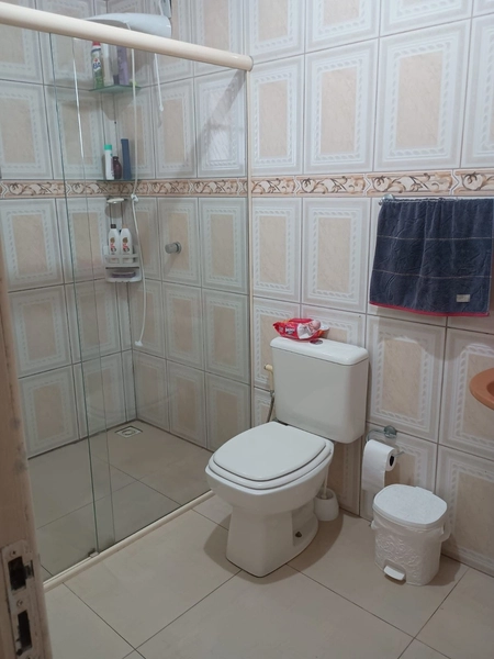 CASA  À VENDA NA PRAIA DE TORRES: 6ª foto da galeria de imagens do imóvel