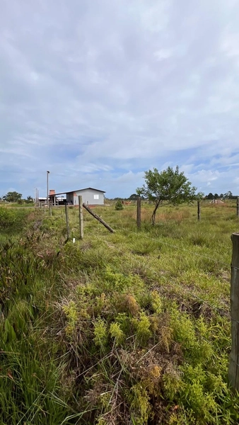 TERRENO À VENDA EM TORRES: 3ª foto da galeria de imagens do imóvel
