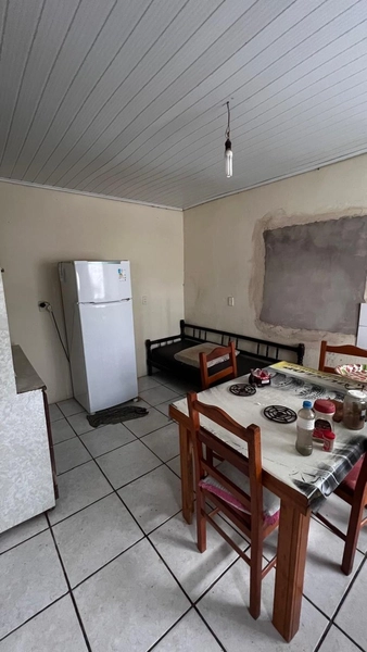 CASA À VENDA EM TERRA DE AREIA: 4ª foto da galeria de imagens do imóvel