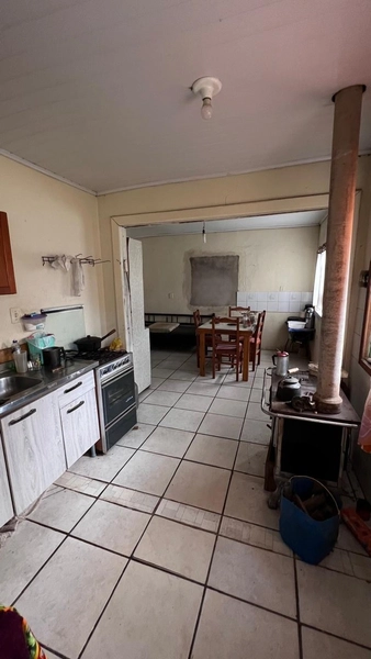 CASA À VENDA EM TERRA DE AREIA: 3ª foto da galeria de imagens do imóvel