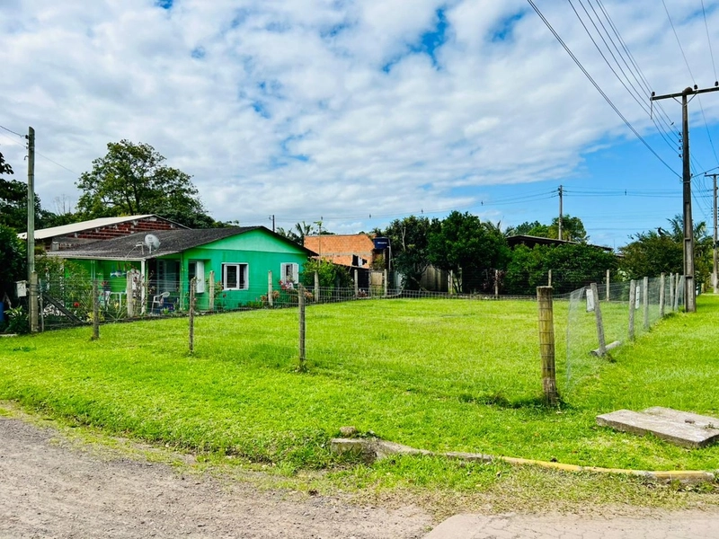 TERRENO NO CORNÉLIOS: 1ª foto da galeria de imagens do imóvel