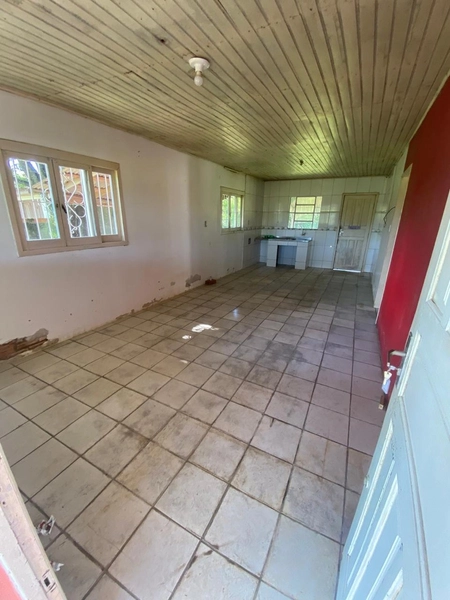 CASA NO CENTRO DE TERRA DE AREIA: 3ª foto da galeria de imagens do imóvel