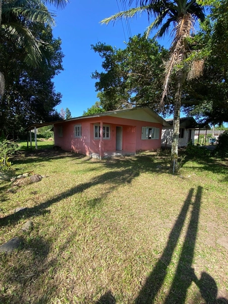 CASA NO CENTRO DE TERRA DE AREIA: 2ª foto da galeria de imagens do imóvel