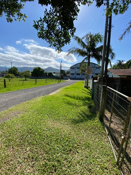 CASA NO CENTRO DE TERRA DE AREIA: 9ª foto da galeria de imagens do imóvel