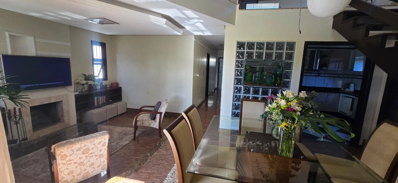 CASA À VENDA NO CENTRO DE TERRA DE AREIA: 2ª foto da galeria de imagens do imóvel