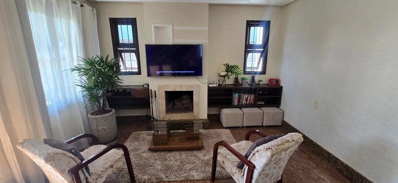 CASA À VENDA NO CENTRO DE TERRA DE AREIA: 3ª foto da galeria de imagens do imóvel