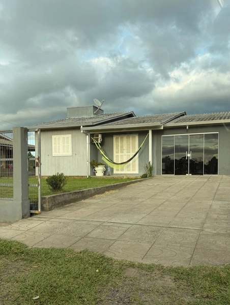 CASA À VENDA NO BAIRRO OLARIA: 1ª foto da galeria de imagens do imóvel