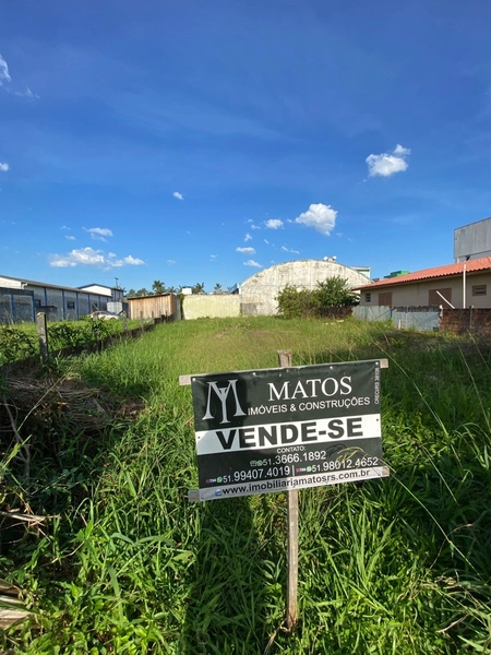 TERRENO NO CENTRO DE TERRA DE AREIA: 1ª foto da galeria de imagens do imóvel