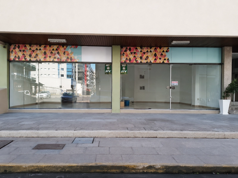 DUAS SALAS COMERCIAIS À VENDA NO CENTRO DE CAPÃO DA CANOA: 1ª foto da galeria de imagens do imóvel