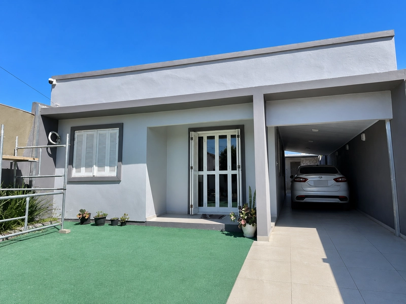 CASA À VENDA NO CENTRO DE TERRA DE AREIA: 1ª foto da galeria de imagens do imóvel
