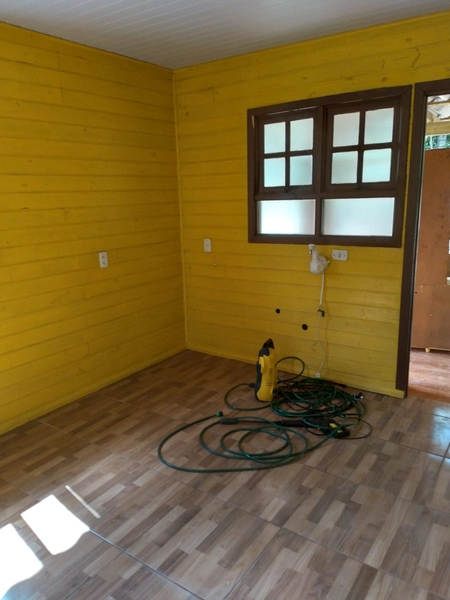 CASA DE MADEIRA: 5ª foto da galeria de imagens do imóvel