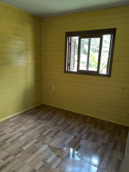 CASA DE MADEIRA: 7ª foto da galeria de imagens do imóvel
