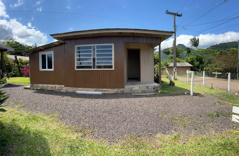 DUAS CASAS EM TRÊS FORQUILHAS: 3ª foto da galeria de imagens do imóvel