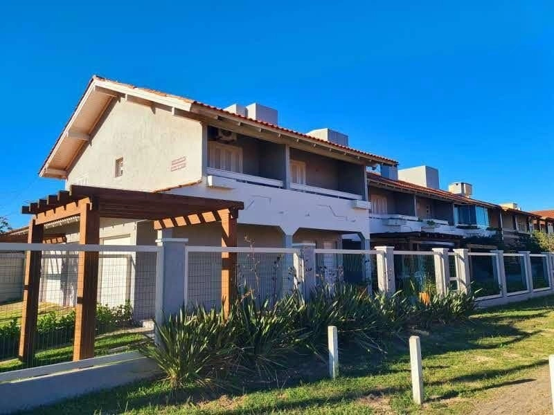 APARTAMENTO EM XANGRI-LÁ: 1ª foto da galeria de imagens do imóvel