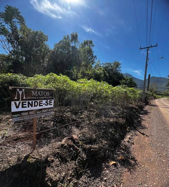 ÀREA NO MORRO DO CHÁPEU: 1ª foto da galeria de imagens do imóvel