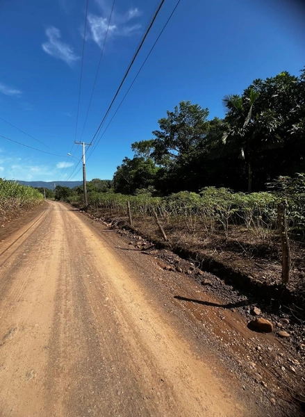 ÀREA NO MORRO DO CHÁPEU: 3ª foto da galeria de imagens do imóvel