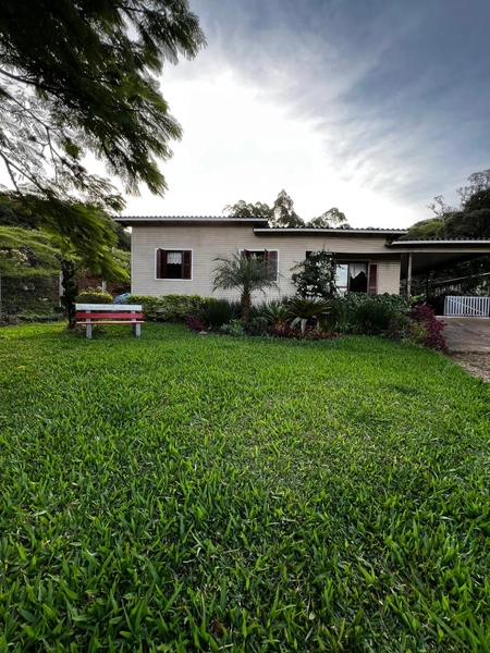 ÁREA COM CASA EM MAQUINÉ: 3ª foto da galeria de imagens do imóvel