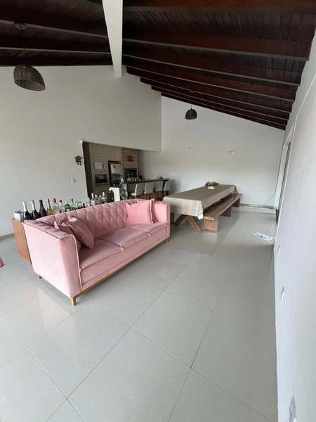 CASA EM CURUMIM: 5ª foto da galeria de imagens do imóvel