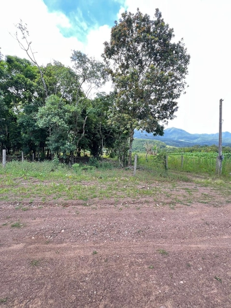 TERRENO EM ITATI: 1ª foto da galeria de imagens do imóvel