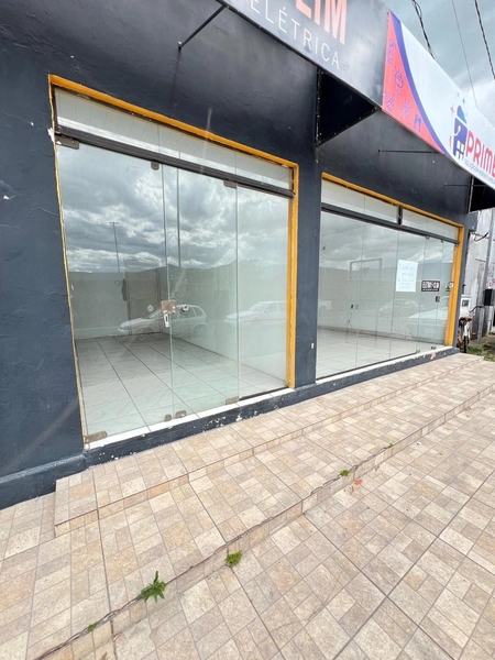 SALAS COMERCIAIS À VENDA NO CENTRO DE TERRA DE AREIA: 2ª foto da galeria de imagens do imóvel