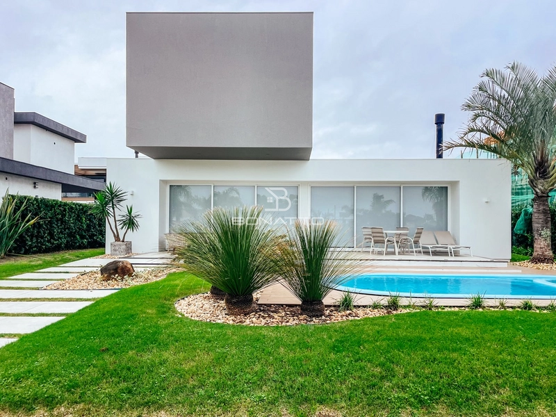 Sobrado com Design Contemporâneo: 2ª foto da galeria de imagens do imóvel