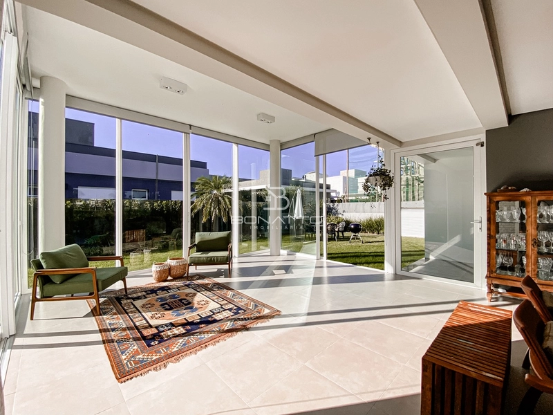 Sobrado com Design Contemporâneo: 15ª foto da galeria de imagens do imóvel
